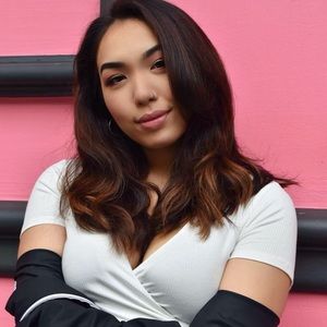 Meet your Posher, Naiomi